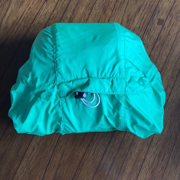 North Face water resistant jacket - Picture 7 of 7